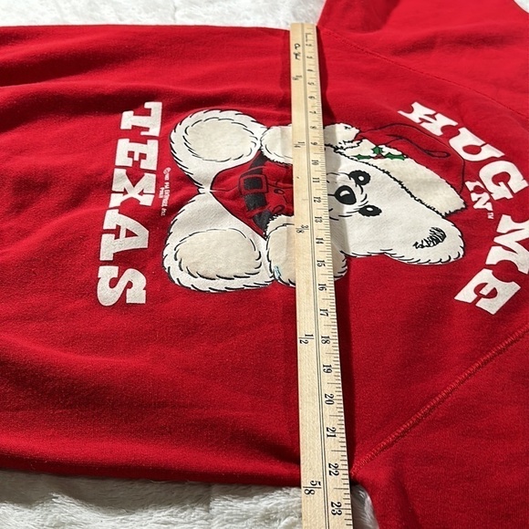 Red Hug Me In Texas 80s Christmas Teddy Bear Vintage Sweatshirt 1987 size XL - Picture 16 of 16